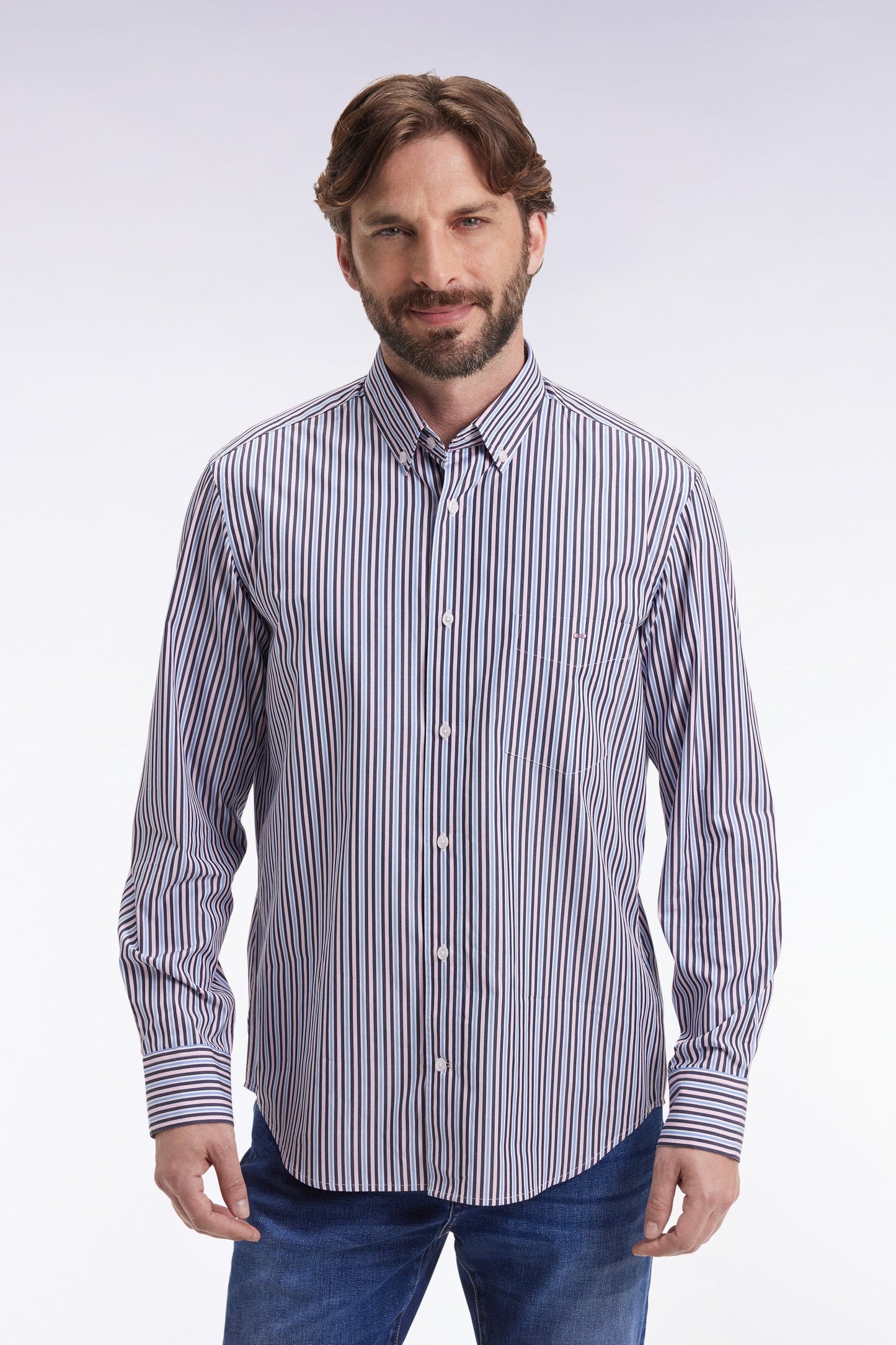 Chemise en coton marine à rayures contrastées coupe droite