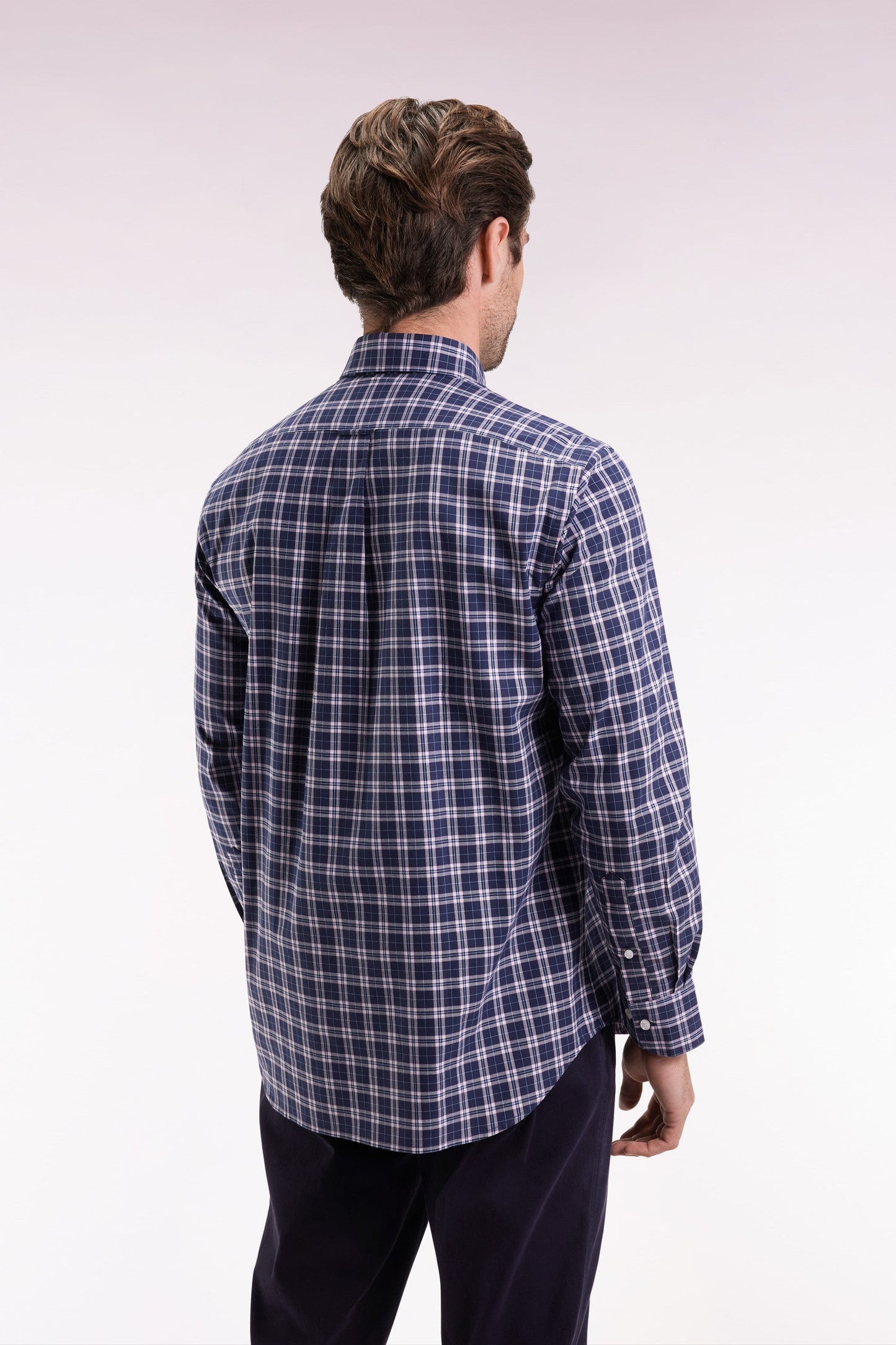 Chemise à carreaux en coton marine et rose coupe droite