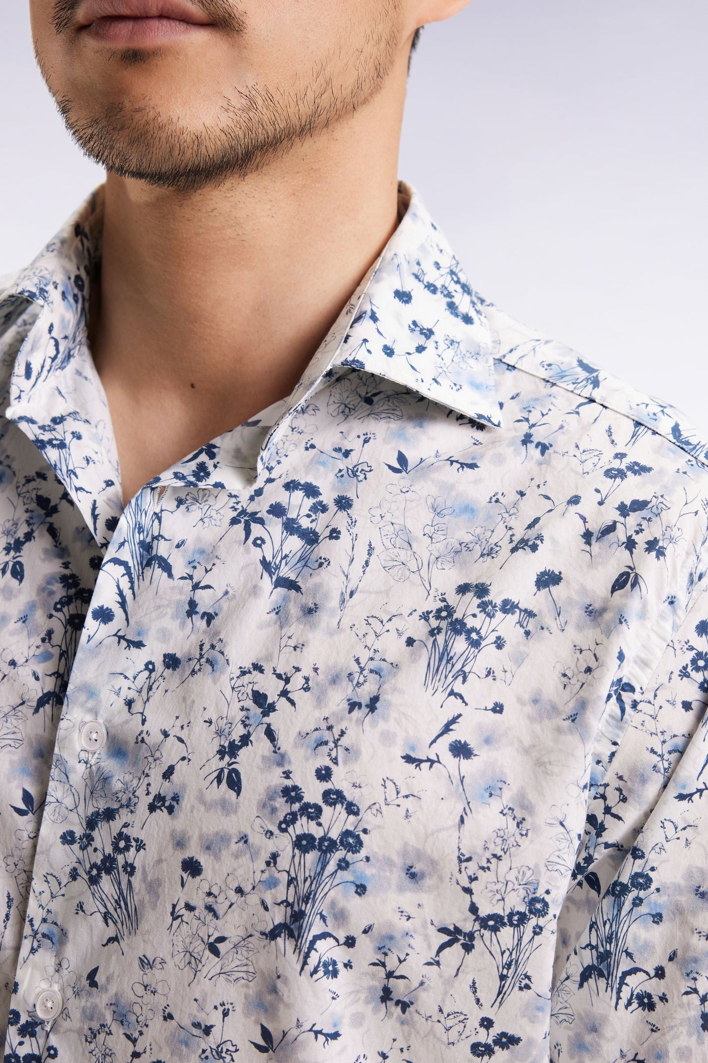 Chemise à imprimé floral en coton gris clair coupe droite