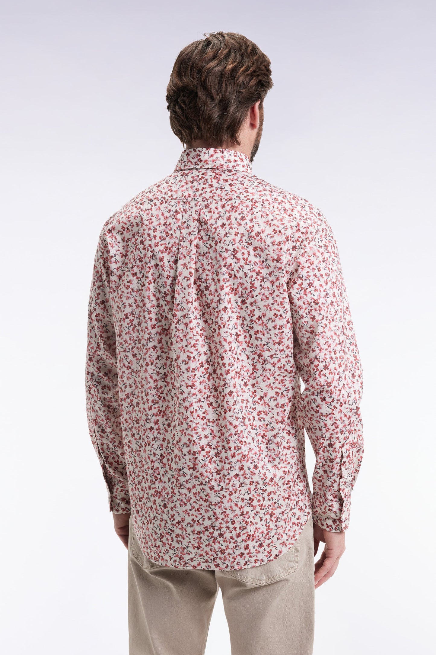 Chemise en popeline de coton à micro-motifs fleurs rouge coupe droite