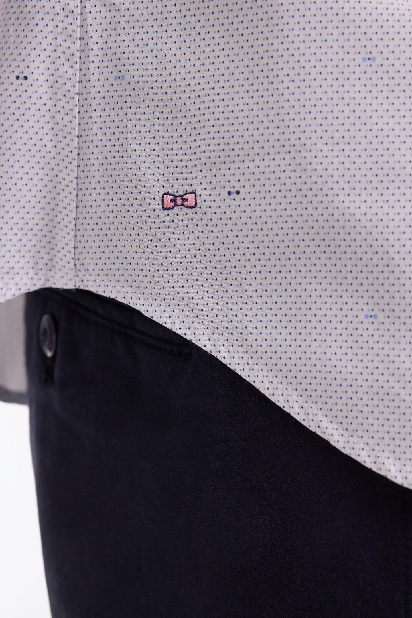 Chemise en coton ciel à micro-imprimé nœud coupe slim
