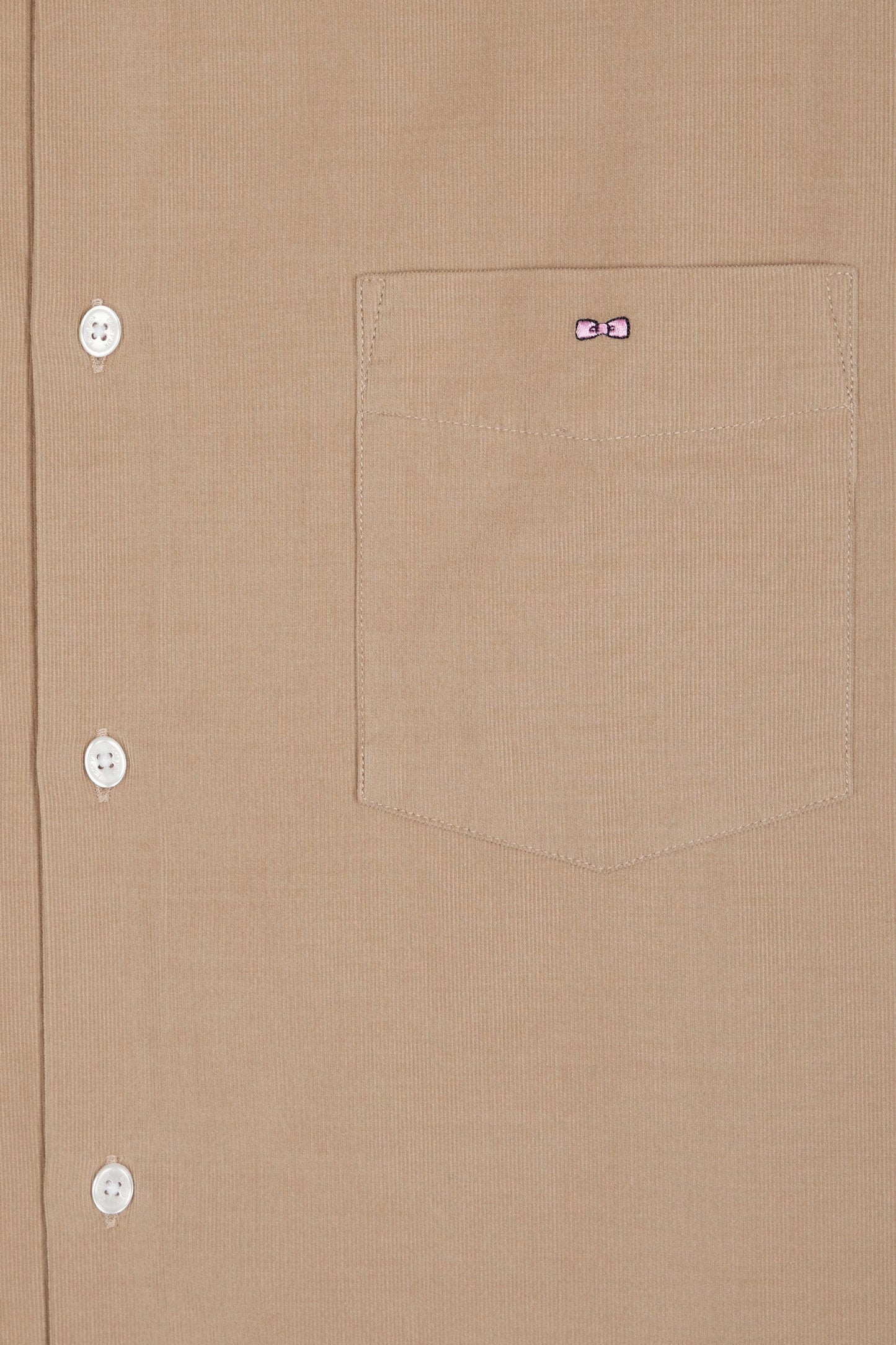 Chemise en velours beige coupe droite
