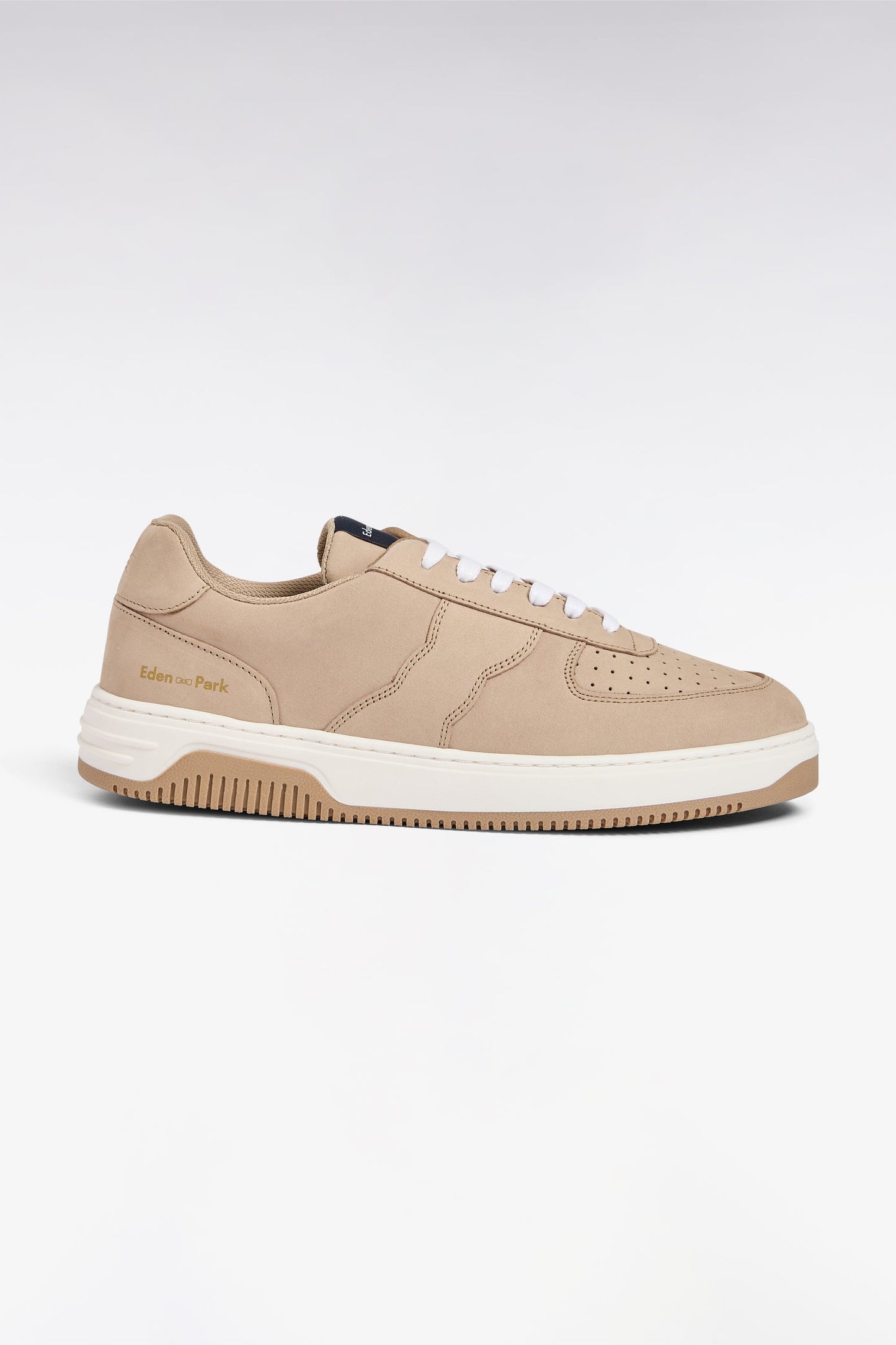 Sneakers en cuir suédé sable