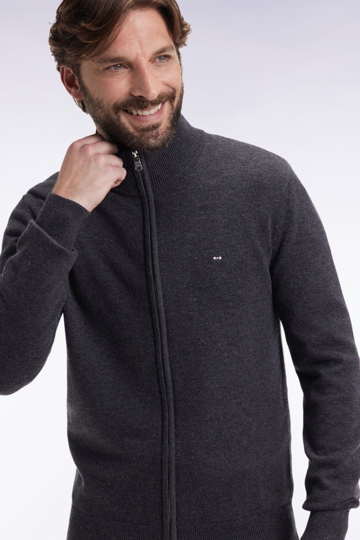 Cardigan zippé en laine et coton gris foncé coupe droite