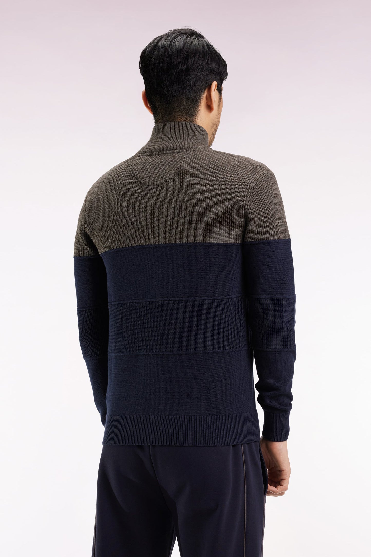 Cardigan zippé en coton bicolore marine et marron coupe droite