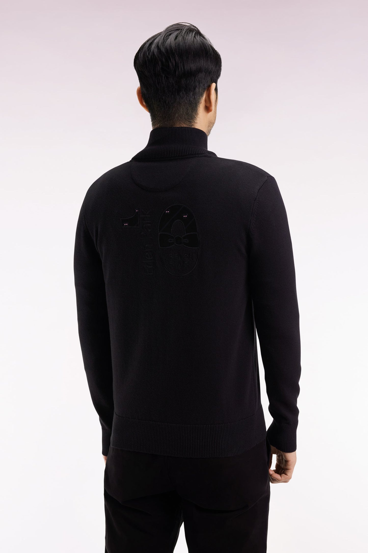 Cardigan zippé en coton noir coupe droite