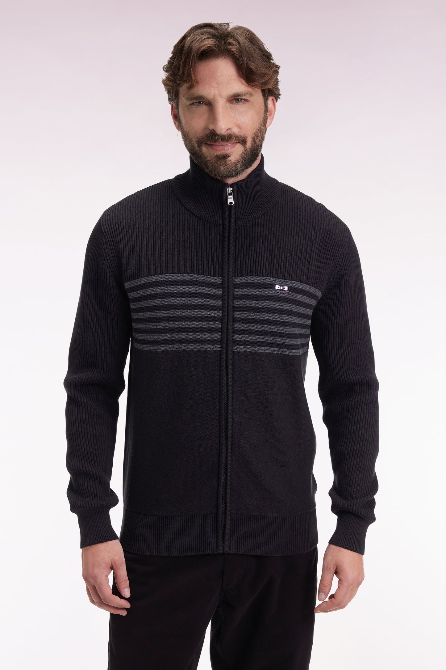 Cardigan zippé en coton noir à rayures grises coupe droite