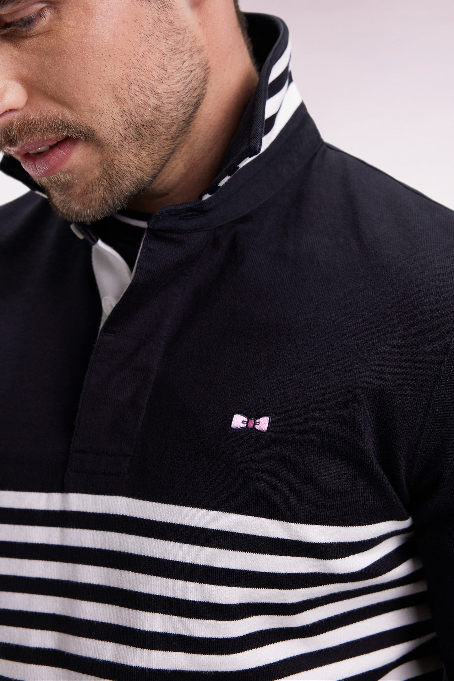 Maillot à manches longues en jersey épais noir rayé coupe droite
