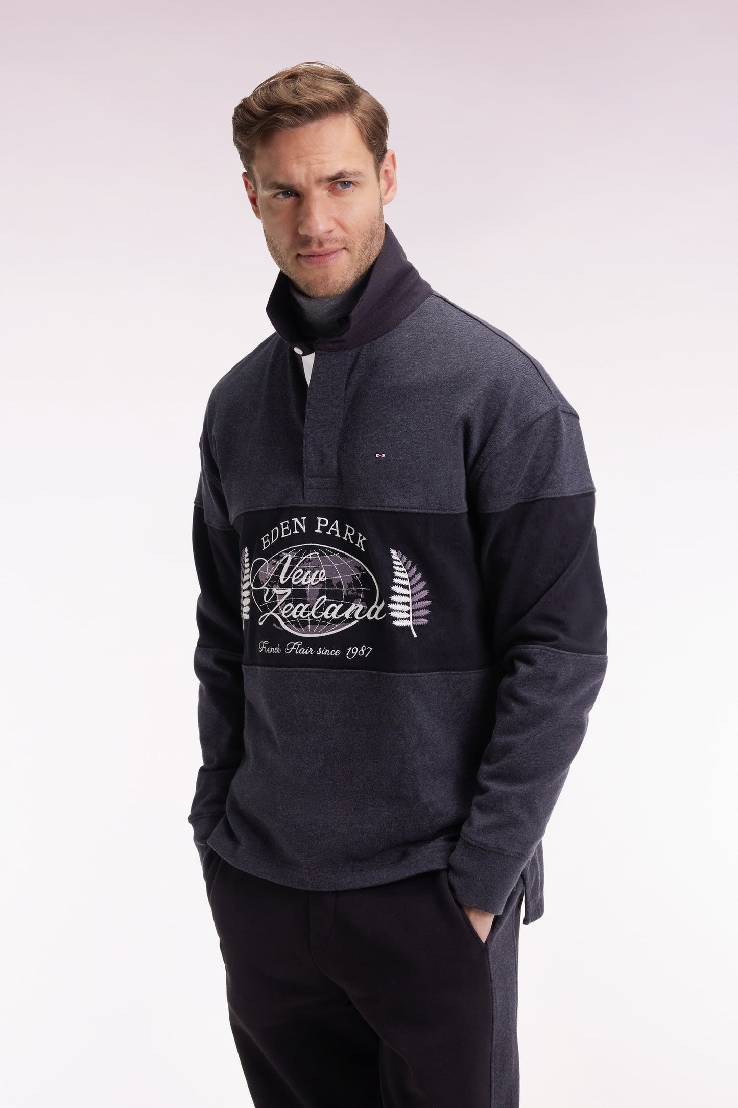 Maillot à manches longues noir et gris broderie Nouvelle Zélande