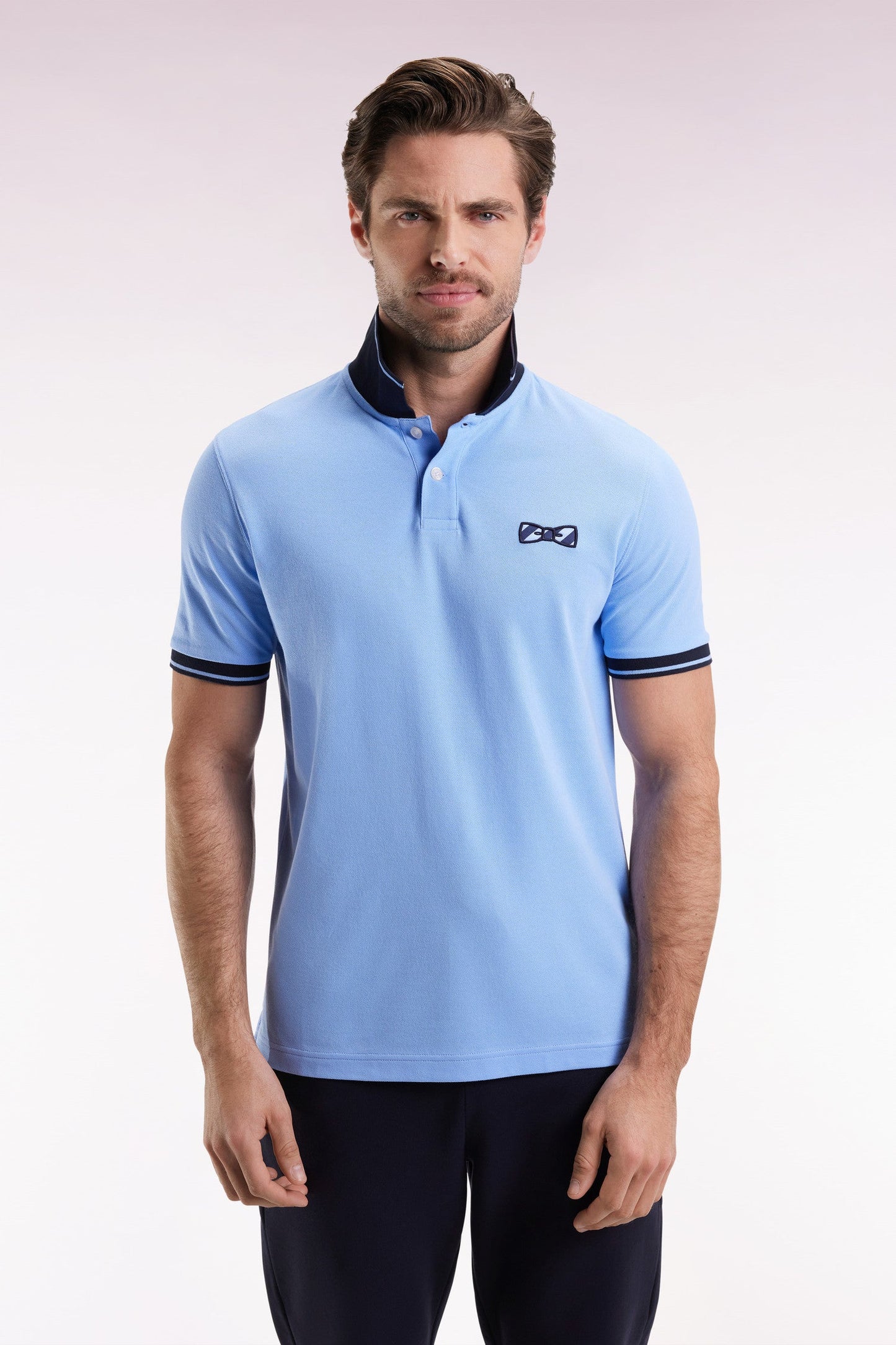 Polo à manches courtes en coton ciel broderie cerclée
