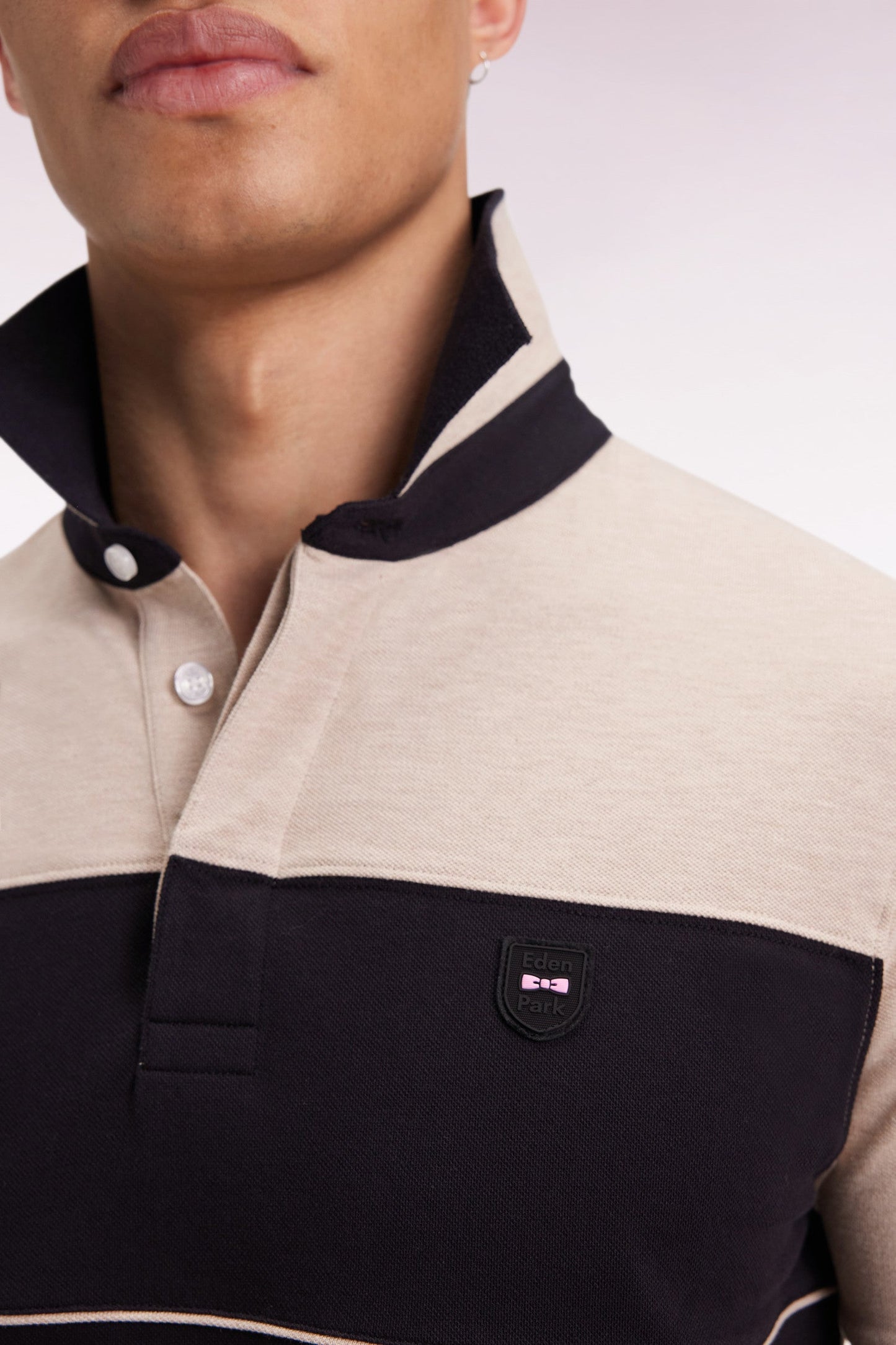 Polo bicolore manches courtes en piqué coton stretch noir coupe slim