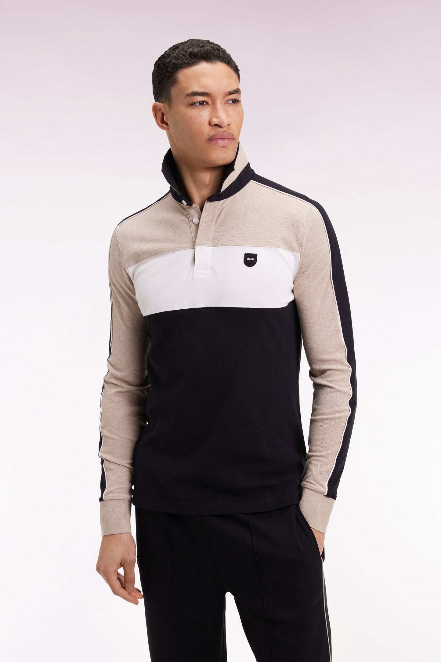 Polo tricolore à manches longues en coton stretch beige coupe slim