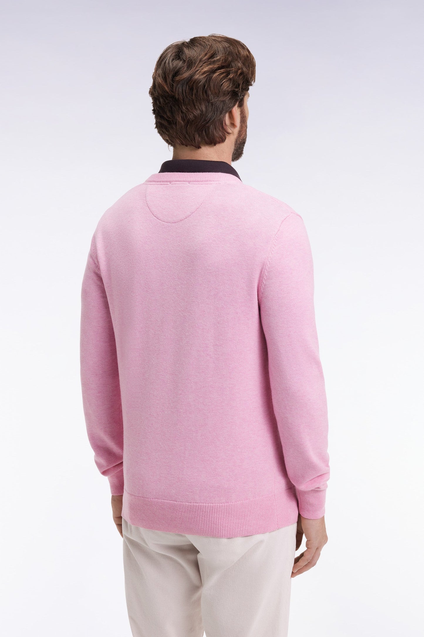 Pull col V en laine et coton rose