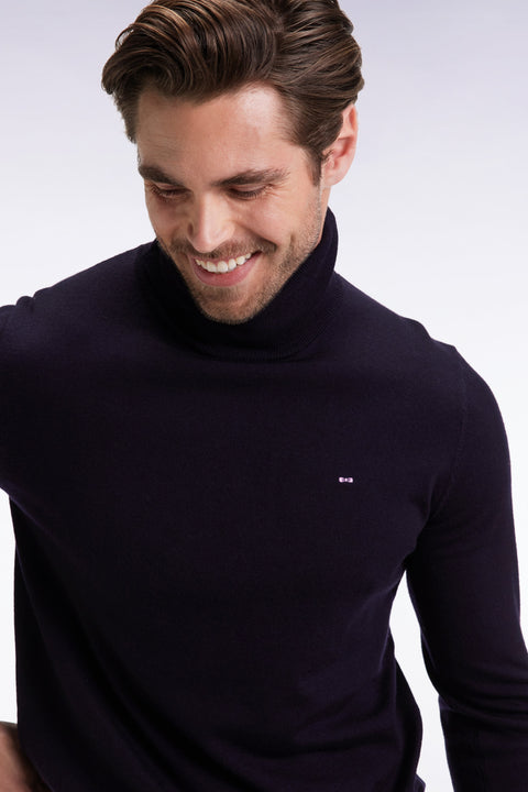 Pull col roulé en laine mérinos marine - Image 3