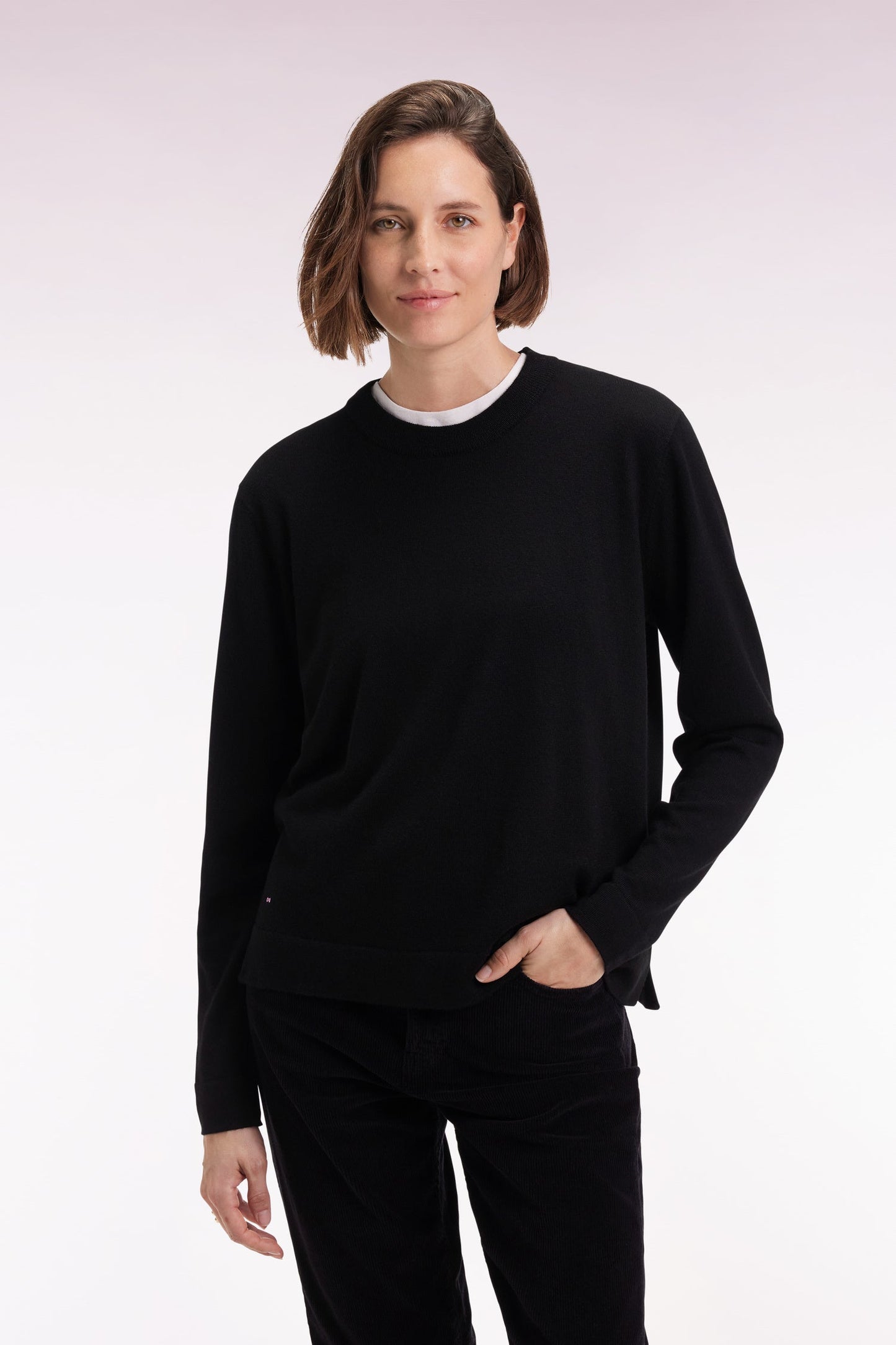 Pull à col rond en laine mérinos noir
