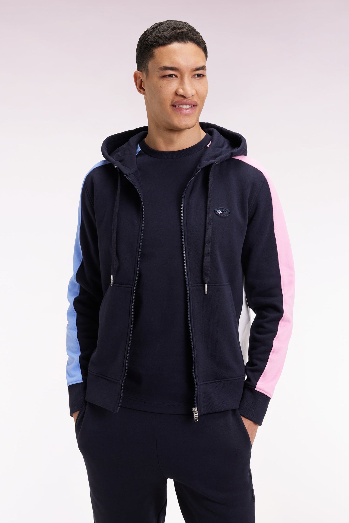 Sweatshirt à capuche zippé en molleton marine