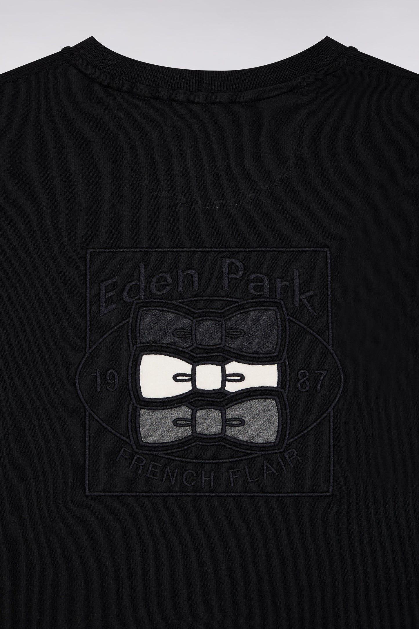T-shirt à manches courtes contrastées en coton noir