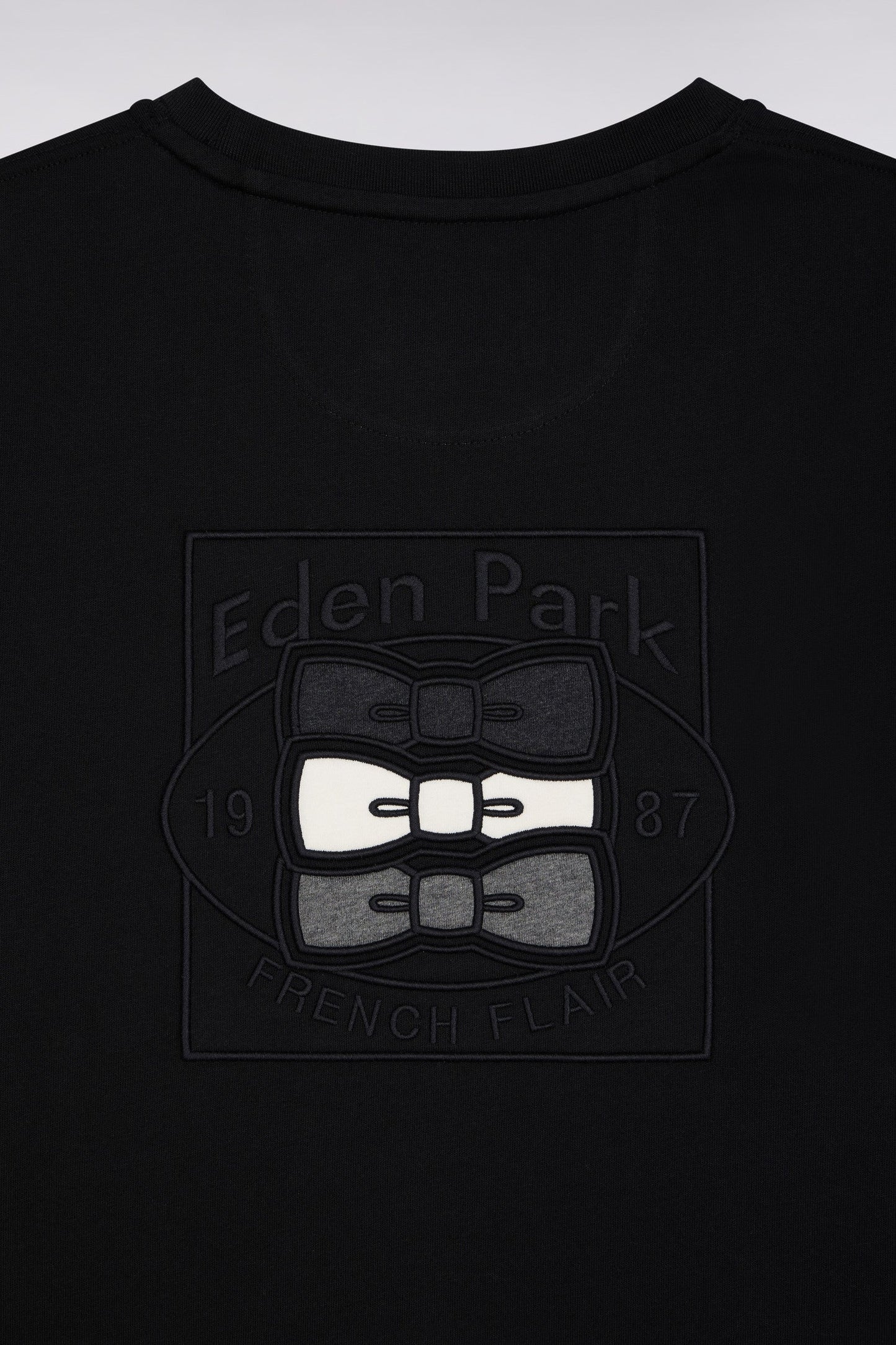 T-shirt à manches courtes contrastées en coton noir