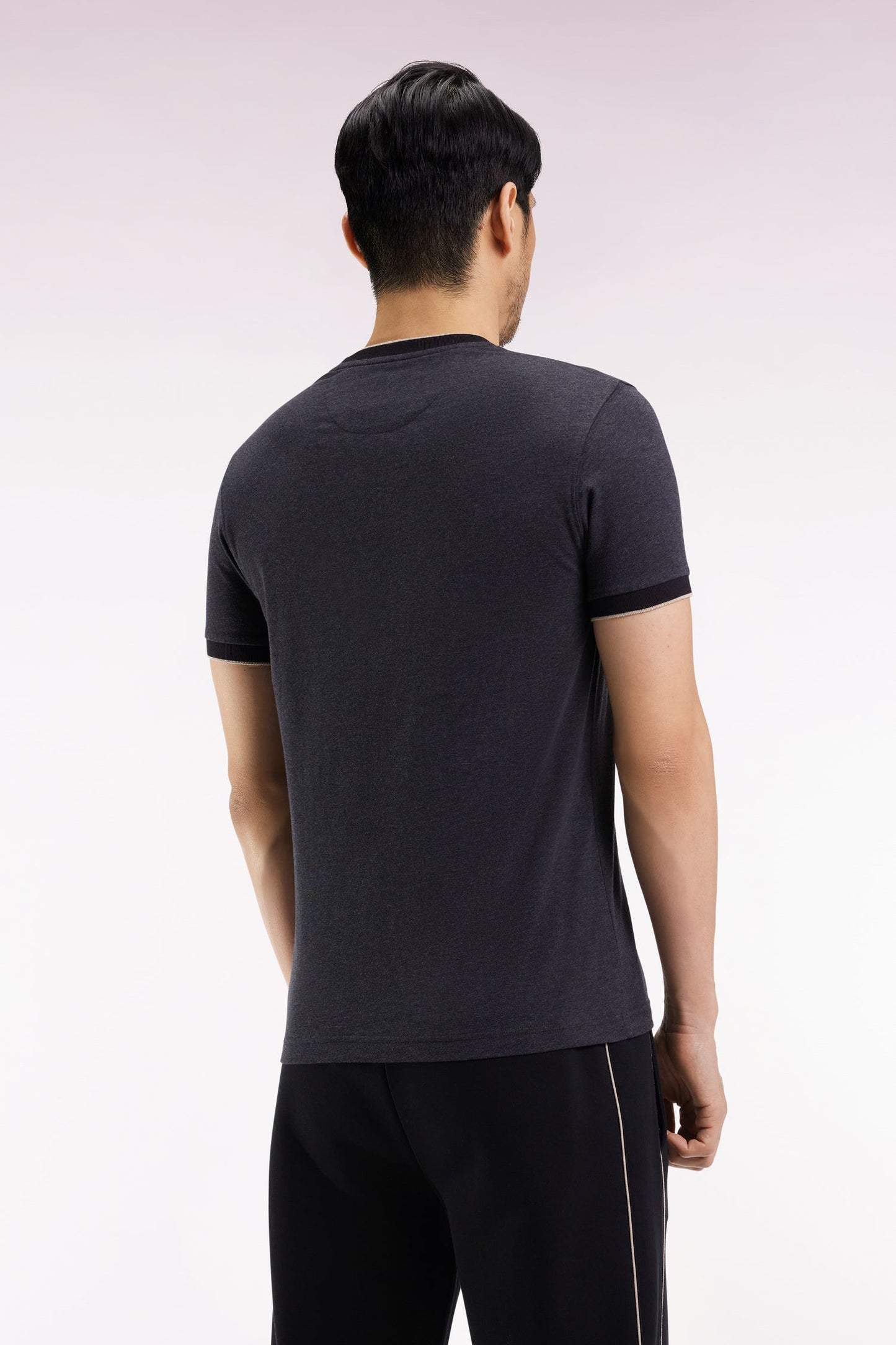 T-shirt à manches courtes en coton stretch gris anthracite coupe ajustée