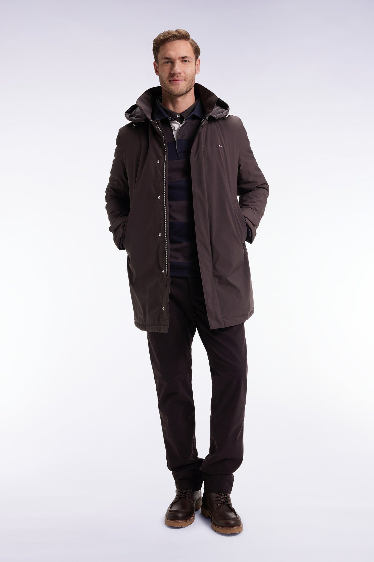 Imperméable long en nylon marron à capuche amovible
