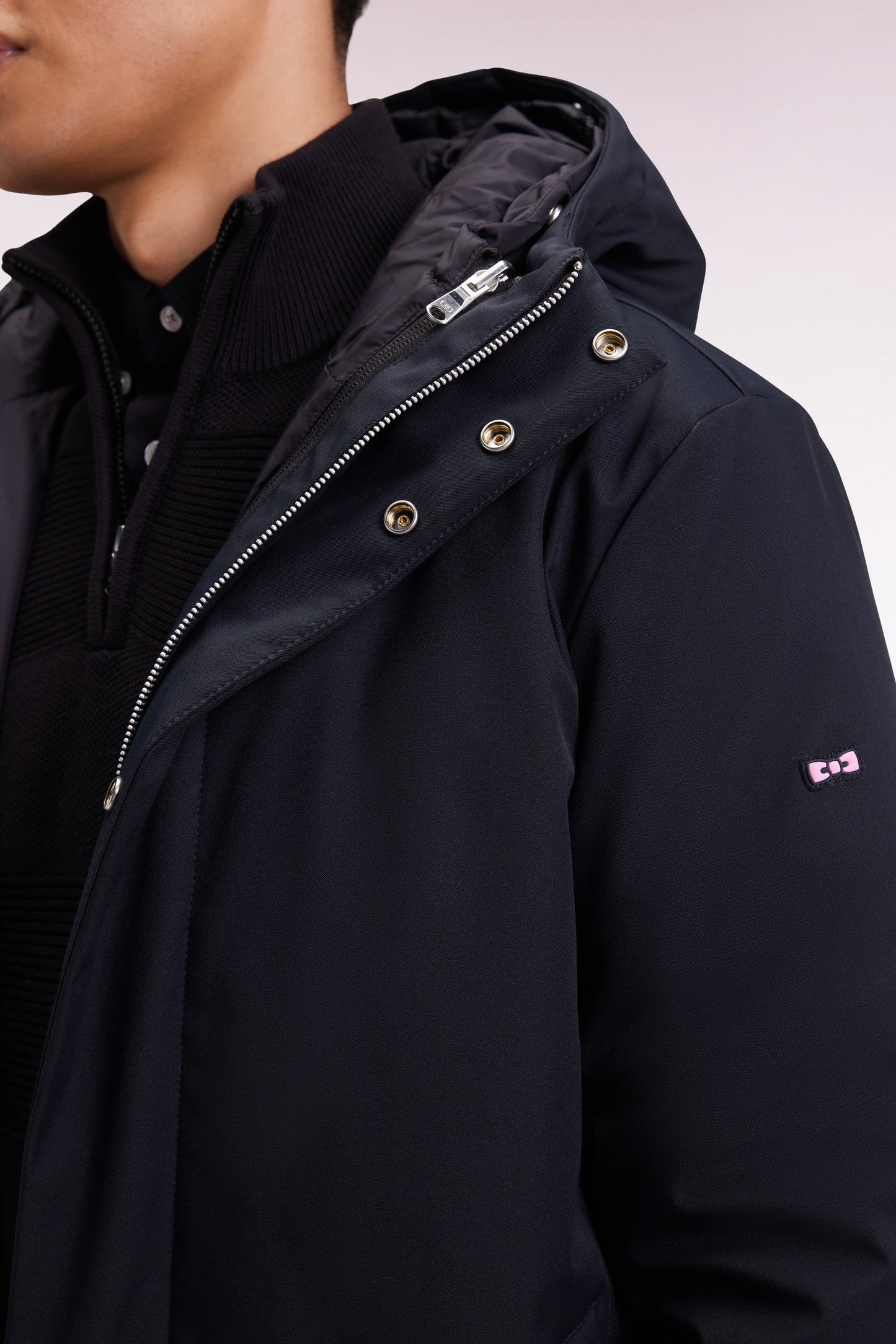 Parka longue 2-en-1 en nylon noir à capuche intégrée