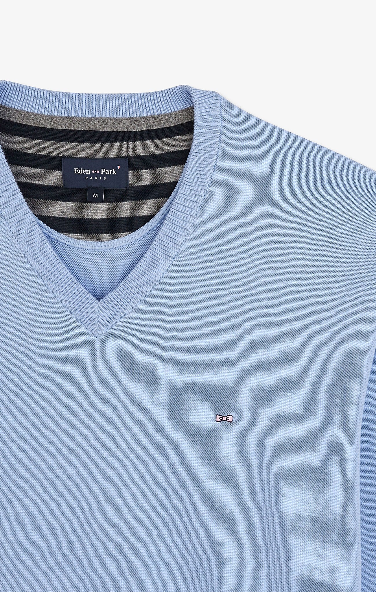 Pull bleu à col V en coton